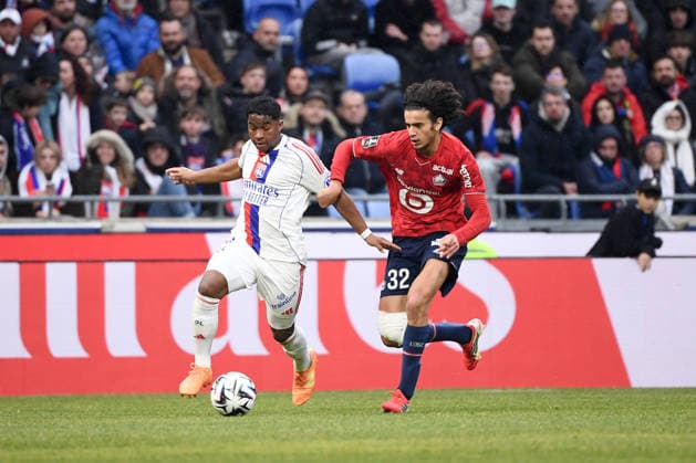 Olympique Lyonnais v Lille OSC - Ligue 1 McDonald s 2025 2026 09 ENDRICK Felipe Moreira de Sousa (ol) - 32 Ayyoub BOUADDI (losc) during the Ligue 1 McDonald s match between Lyon and Lille at Groupama Stadium on February 1, 2026 in Lyon, France. Lyon France  Copyright: xFEPx 776348270