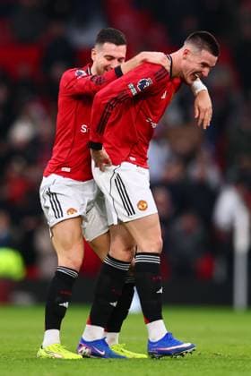 Benjamin Sesko of Manchester United, ManU at the end of the match Manchester United v Fulham, Premier League, Football, Old Trafford, Manchester, UK - 01 Feb 2026Manchester Old Trafford United Kingdom EDITORIAL USE ONLY No use with unauthorised audio, video, data, fixture lists, club league logos or live services. Online in-match use limited to 120 images, no video emulation. No use in betting, games or single club league player publications. Copyright: xPaulxCurrie Shutterstockx 16496861ib