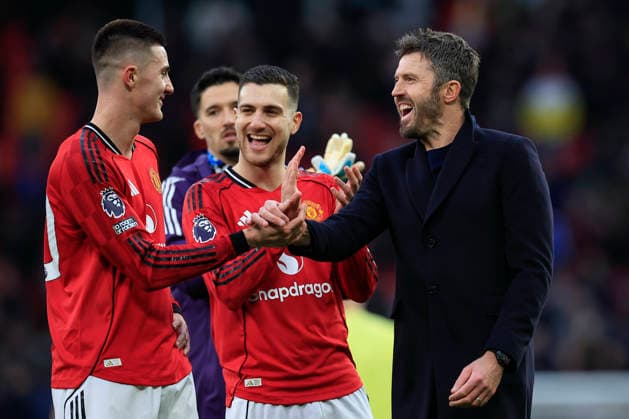 Manchester United, ManU v Fulham, Premier League Michael Carrick the Manchester United interim manager celebrates the 3-2 victory with Benjamin Sesko (30) of Manchester United at the end of the Premier League match between Manchester United and Fulham at Old Trafford, Manchester, UK on 1 February 2026. Manchester Old Trafford Greater Manchester UK Editorial use only DataCo restrictions apply See www.football-dataco.com , Copyright: xConorxMolloyx PSI-23668-0094