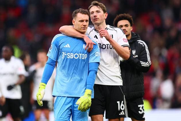 Bernd Leno of Fulham and Sander Berge at the end of the match Manchester United, ManU v Fulham, Premier League, Football, Old Trafford, Manchester, UK - 01 Feb 2026Manchester Old Trafford United Kingdom EDITORIAL USE ONLY No use with unauthorised audio, video, data, fixture lists, club league logos or live services. Online in-match use limited to 120 images, no video emulation. No use in betting, games or single club league player publications. Copyright: xPaulxCurrie Shutterstockx 16496861jb