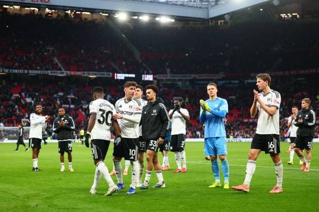 Fulham at the end of the match Manchester United, ManU v Fulham, Premier League, Football, Old Trafford, Manchester, UK - 01 Feb 2026Manchester Old Trafford United Kingdom EDITORIAL USE ONLY No use with unauthorised audio, video, data, fixture lists, club league logos or live services. Online in-match use limited to 120 images, no video emulation. No use in betting, games or single club league player publications. Copyright: xPaulxCurrie Shutterstockx 16496861jg