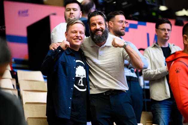 Herning: Handball EM 2026 - Spiel Platz 3 - Island - Kroatien Florian Schmidt-Sommerfeld, Bennet Wiegert Herning Jyske Bank Boxen Daenemark *** Herning Handball EM 2026 Match 3rd place Iceland Croatia Florian Schmidt Sommerfeld, Bennet Wiegert Herning Jyske Bank Boxen Denmark