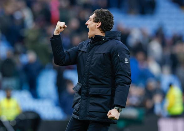 Birmingham, England, 1st February 2026. Keith Andrews head coach of Brentford celebrates the full time result following the Aston Villa vs Brentford Premier League match at Villa Park, Birmingham. Picture credit should read: Cody Froggatt Sportimage EDITORIAL USE ONLY. No use with unauthorised audio, video, data, fixture lists, club league logos or live services. Online in-match use limited to 120 images, no video emulation. No use in betting, games or single club league player publications. SPI_055_CF_ASTON_VILLA_V_BRENTFORD SPI-4503-0051