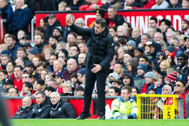 Manchester United, ManU v Fulham, Premier League Fulham Manager Marco Silva POR gestures during the Manchester United v Fulham Premier League match at Old Trafford, Manchester, England on 1 February 2026 Credit: Phil Duncan Every Second Media Editorial use only. All images are copyright Every Second Media Limited. No images may be reproduced without prior permission. All rights reserved. Premier League and Football League images are subject to licensing agreements with Football DataCo Limited. see https: www.football-dataco.com Copyright: xIMAGO EveryxSecondxMediax ESM-1779-0018 PhilxDuncanx xEveryxSecondxMediax