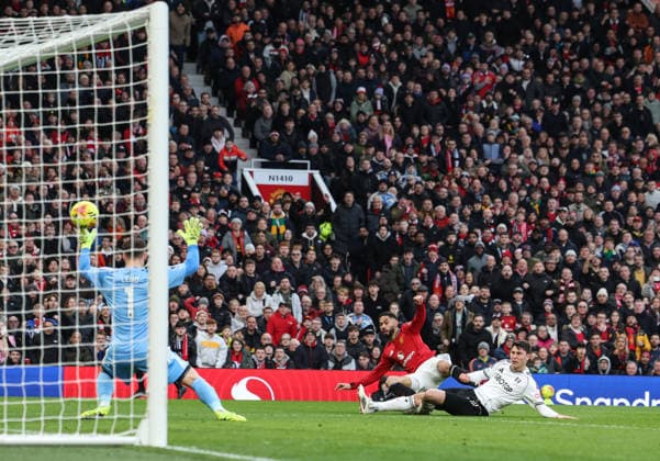 Manchester United, ManU v Fulham, Premier League, Old Trafford, Manchester. Times Photographer Bradley Ormesher. 1.2.2026. Manchester United v Fulham, Premier League, Old Trafford, Manchester. Times Photographer Bradley Ormesher. Matheus Cunha scores United’s 2nd goal.  Copyright: xBradleyxOrmesherx NINTCHDBPICT001055789352