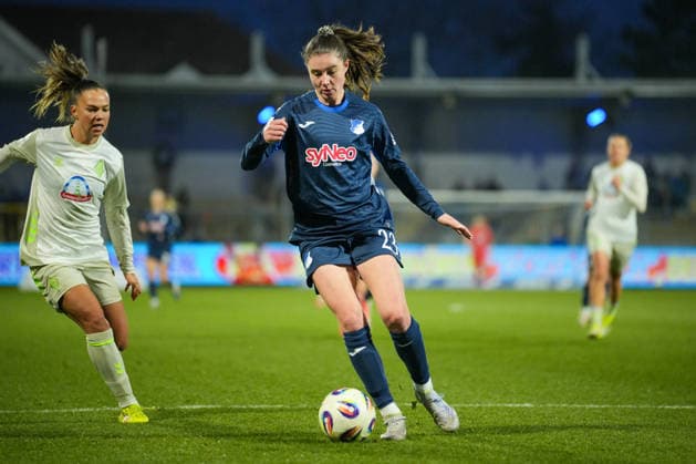 Fussball: Google Pixel Frauen-Bundesliga, 16. Spieltag, TSG Hoffenheim - SV Werder Bremen am 01.02.2026 in Hoffenheim (Dietmar-Hopp-Stadion), Deutschland, Saison 2025 2026: DFB DFL REGULATIONS PROHIBIT ANY USE OF PHOTOGRAPHS as IMAGE SEQUENCES and or QUASI-VIDEO: Im Fokus Hahn, Chiara Marie (23,TSG). Hoffenheim Dietmar-Hopp-Stadion Deutschland Copyright: xChristophxKinzingerx