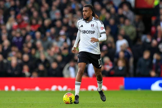 Manchester United, ManU v Fulham, Premier League Alex Iwobe (17) of Fulham during the Premier League match between Manchester United and Fulham at Old Trafford, Manchester, UK on 1 February 2026. Manchester Old Trafford Greater Manchester UK Editorial use only DataCo restrictions apply See www.football-dataco.com , Copyright: xConorxMolloyx PSI-23668-0119