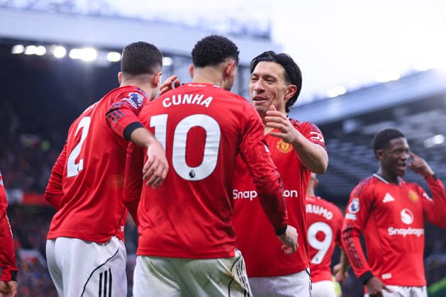 Football - Premier League - Manchester United, ManU v Fulham 1st February 2026 - Premier League - Manchester United v Fulham - Matheus Cunha of Manchester United celebrates with Lisandro Martinez of Manchester United after scoring their 2nd goal - Photo: Simon Stacpoole Offside. Manchester UK Copyright: xSimonxStacpoolexOffside