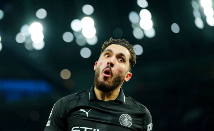 Rayan Cherki of Manchester City reacts after going close at 1-0 Tottenham Hotspur v Manchester City, Premier League, Football, Tottenham Hotspur Stadium, London, UK - 01 Feb 2026London Tottenham Hotspur Stadium United Kingdom EDITORIAL USE ONLY No use with unauthorised audio, video, data, fixture lists, club league logos or live services. Online in-match use limited to 120 images, no video emulation. No use in betting, games or single club league player publications.  Copyright: xJavierxGarcia Shutterstockx 16496864n