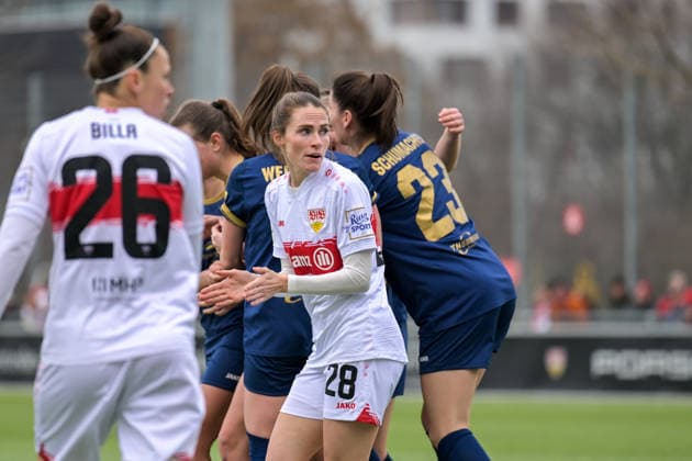 01.02.2026, Fußball, 2. Frauen-Bundesliga, 2025 2026, 15. Spieltag, VfB Stuttgart - SG 99 Andernach Erster Einsatz für Neuzugang Reena Wichmann (28 VfB Stuttgart).