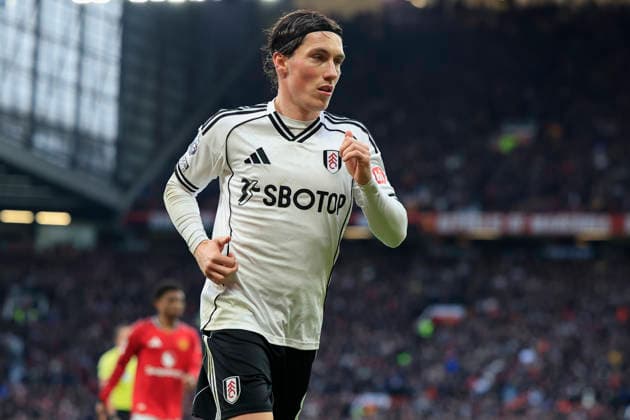 Manchester United, ManU v Fulham, Premier League Harry Wilson (8) of Fulham during the Premier League match between Manchester United and Fulham at Old Trafford, Manchester, UK on 1 February 2026. Manchester Old Trafford Greater Manchester UK Editorial use only DataCo restrictions apply See www.football-dataco.com , Copyright: xConorxMolloyx PSI-23668-0131