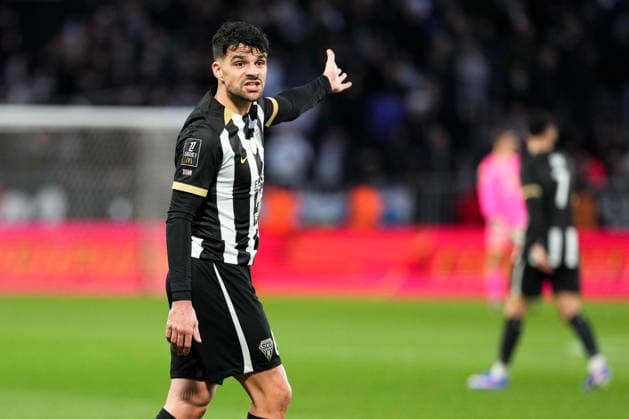 Angers SCO v FC Metz - Ligue 1 McDonald s 2025 2026 06 Louis MOUTON (sco) during the Ligue 1 McDonald s match between Angers and Metz at Stade Raymond Kopa on February 1, 2026 in Angers, France. Angers France  Copyright: xFEPx 776348273