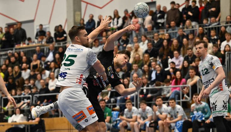 01.02.2026 - Handball - Saison 2025 2026 - Testspiel - Freundschaftsspiel : HC Erlangen HCE - Frisch Auf Göppingen - - xwoxzix - Ludvig Jurmala Aström Astroem (25, Frisch Auf Göppingen ) Tobias Buck (39, HC Erlangen HCE )