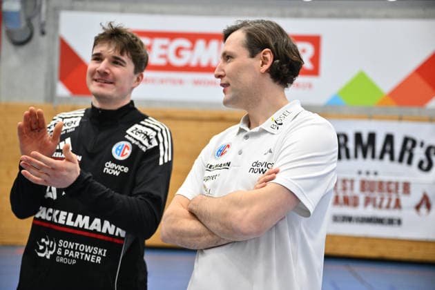 01.02.2026 - Handball - Saison 2025 2026 - Testspiel - Freundschaftsspiel : HC Erlangen HCE - Frisch Auf Göppingen - - xwoxzix - Yannik Bialowas (7, HC Erlangen HCE ) Johannes Sellin ( Trainer HC Erlangen HCE )