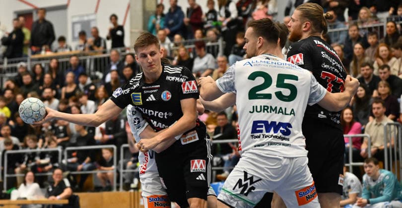 01.02.2026 - Handball - Saison 2025 2026 - Testspiel - Freundschaftsspiel : HC Erlangen HCE - Frisch Auf Göppingen - - xwoxzix - Sander Andreassen Overjordet ( 8, HC Erlangen HCE ) Ludvig Jurmala Aström Astroem (25, Frisch Auf Göppingen )