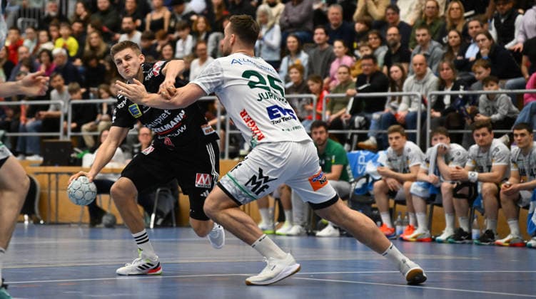 01.02.2026 - Handball - Saison 2025 2026 - Testspiel - Freundschaftsspiel : HC Erlangen HCE - Frisch Auf Göppingen - - xwoxzix - Sander Andreassen Overjordet ( 8, HC Erlangen HCE ) Ludvig Jurmala Aström Astroem (25, Frisch Auf Göppingen )