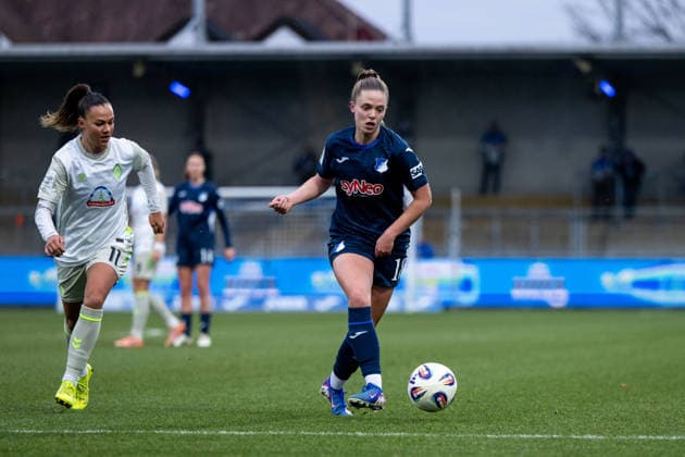 Valesca Ampoorter (TSG Hoffenheim, 18) am Ball, GER, TSG 1899 Hoffenheim vs SV Werder Bremen, Fussball Google Pixel Frauen Bundesliga, 16. Spieltag, Saison 2025 2026, 01.02.2026 DFB regulations prohibit any use of photographs as image sequences and or quasi-video GER, TSG 1899 Hoffenheim vs SV Werder Bremen, Fussball Google Pixel Frauen Bundesliga, 16. Spieltag, Saison 2025 2026, 01.02.2026 Hoffenheim Copyright: xEibner-Pressefoto Memmlerx EP_MMR