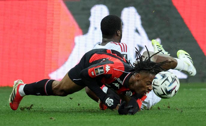 Nice v Stade Brestois 29 - Ligue 1 McDonald s 2025 2026 Elye Wahi of OGC Nice and Soumaila Coulibaly of Stade Brestois 29 challenge during the Ligue 1 McDonald s match between Nice and Brest at Allianz Riviera on February 1, 2026 in Nice, France. WARNING! This Photograph May Only Be Used For Newspaper And Or Magazine Editorial Purposes. May Not Be Used For Publications Involving 1 player, 1 Club Or 1 Competition Without Written Authorisation From Football DataCo Ltd. For Any Queries, Please Contact Football DataCo Ltd on +44 (0) 207 864 9121 Nice Allianz Riviera South-Eastern France France Copyright: xAllstarxPicturexLibraryxLtdx