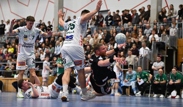 01.02.2026 - Handball - Saison 2025 2026 - Testspiel - Freundschaftsspiel : HC Erlangen HCE - Frisch Auf Göppingen - - xwoxzix - Ludvig Jurmala Aström Astroem (25, Frisch Auf Göppingen ) Maciej Gebala (77, HC Erlangen HCE )