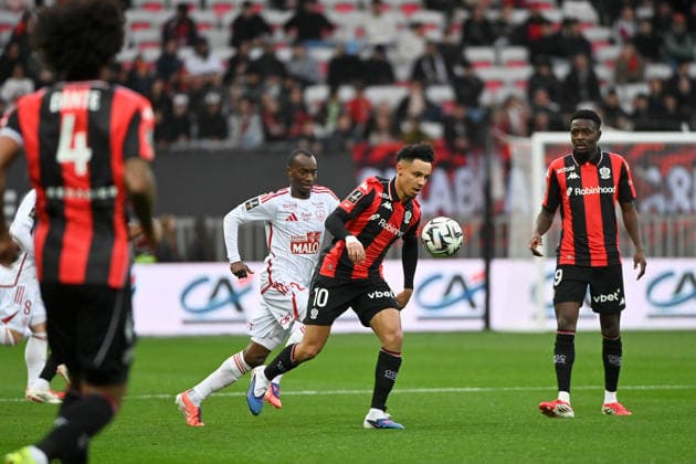 OGC Nice v Stade Brestois 29 - Ligue 1 McDonald s 2025 2026 23 Kamory DOUMBIA (sb29) - 10 Sofiane DIOP (ogcn) during the Ligue 1 McDonald s match between Nice and Brest at Allianz Riviera on February 1, 2026 in Nice, France. Nice France  Copyright: xFEPx 776348269