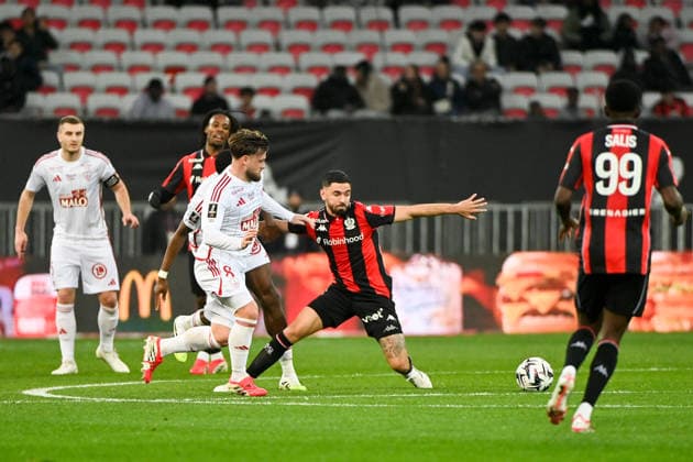OGC Nice v Stade Brestois 29 - Ligue 1 McDonald s 2025 2026 08 Hugo MAGNETTI (sb29) - 08 Morgan SANSON (ogcn) during the Ligue 1 McDonald s match between Nice and Brest at Allianz Riviera on February 1, 2026 in Nice, France. Nice France  Copyright: xFEPx 776348269