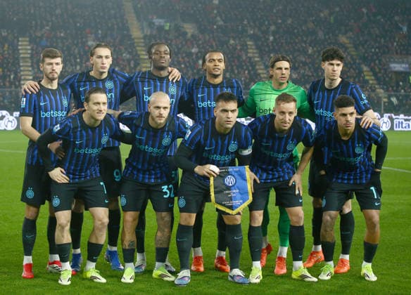 Inter team during the 23 Giornata di Serie A soccer match between Cremonese and Internazionale at the Giovanni Zini in Cremona, north west Italy -Domenica , 1 Febbraio 2026. - Soccer .  Copyright: xAlbertoxMariani LaPressex