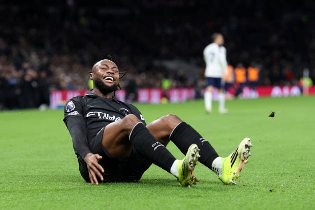 Tottenham v Manchester City 01 February 2026, London - Premier League Football - Tottenham Hotspur v Manchester City - Antoine Semenyo of Manchester City celebrates after scoring the second goal for his team but he slipped on landing - Photo: Charlotte Wilson Offside. London UK Copyright: xCharlottexWilsonx xOffsidexOffside