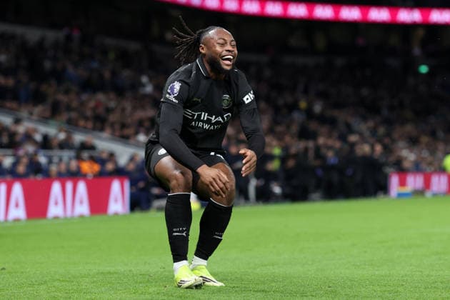 Tottenham v Manchester City 01 February 2026, London - Premier League Football - Tottenham Hotspur v Manchester City - Antoine Semenyo of Manchester City celebrates after scoring the second goal for his team but he slipped on landing - Photo: Charlotte Wilson Offside. London UK Copyright: xCharlottexWilsonx xOffsidexOffside