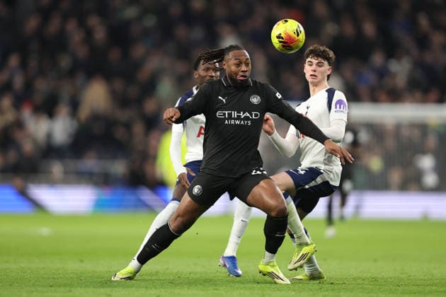 1st February 2026; Tottenham Hotspur Stadium, London, England; Premier League Football, Tottenham Hotspur versus Manchester City; Antoine Semenyo of Manchester City pressured by Archie Gray of Tottenham Hotspur  KatiexChan Content restricted for UK based newspaper