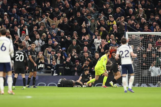 1st February 2026; Tottenham Hotspur Stadium, London, England; Premier League Football, Tottenham Hotspur versus Manchester City; Manchester City players after Dominic Solanke of Tottenham Hotspur scores off Marc Guehi of Manchester City in the 53rd minute for 1-2  KatiexChan Content restricted for UK based newspaper