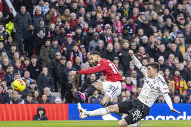 MANCHESTER, ENGLAND - FEBRUARY 01: Matheus Cunha of Manchester United, ManU scores United s second goal during a Premier League 2026 match between Manchester United and Fulham at Old Trafford on February 1st, 2026 in Manchester, England. (Photo by Richard Callis Sports Press Photo) Copyright: xRichardxCallis SportsxPressxPhotx Sportspressphoto_SPR87751
