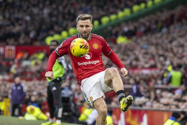 MANCHESTER, ENGLAND - FEBRUARY 01: Luke Shaw of Manchester United, ManU controls the ball during a Premier League 2026 match between Manchester United and Fulham at Old Trafford on February 1st, 2026 in Manchester, England. (Photo by Richard Callis Sports Press Photo) Copyright: xRichardxCallis SportsxPressxPhotx Sportspressphoto_SPR87758