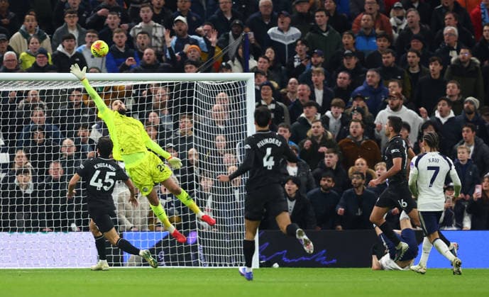 London, England, 1st February 2026. Dominic Solanke of Tottenham Hotspur scores to make it 2-2 during the Tottenham Hotspur vs Manchester City Premier League match at the Tottenham Hotspur Stadium, London. Picture credit should read: Paul Terry Sportimage EDITORIAL USE ONLY. No use with unauthorised audio, video, data, fixture lists, club league logos or live services. Online in-match use limited to 120 images, no video emulation. No use in betting, games or single club league player publications. SPI_058_PT_Tottenham_Man_City SPI-4504-0058