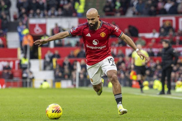 MANCHESTER, ENGLAND - FEBRUARY 01: Brian Mbeumo of Manchester United, ManU runs with the ball during a Premier League 2026 match between Manchester United and Fulham at Old Trafford on February 1st, 2026 in Manchester, England. (Photo by Richard Callis Sports Press Photo) Copyright: xRichardxCallis SportsxPressxPhotx Sportspressphoto_SPR87766