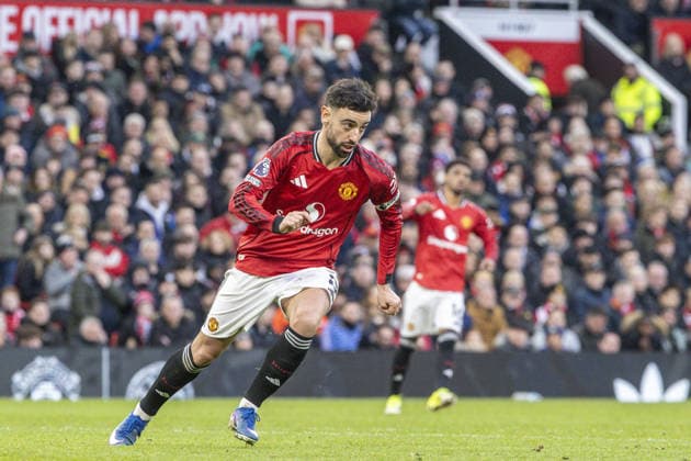 MANCHESTER, ENGLAND - FEBRUARY 01: Bruno Fernandes of Manchester United, ManU during a Premier League 2026 match between Manchester United and Fulham at Old Trafford on February 1st, 2026 in Manchester, England. (Photo by Richard Callis Sports Press Photo) Copyright: xRichardxCallis SportsxPressxPhotx Sportspressphoto_SPR87770