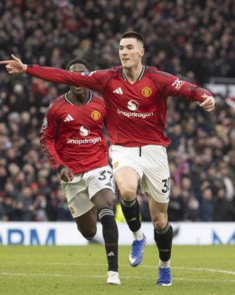 MANCHESTER, ENGLAND - FEBRUARY 01: Benjamin äeöko of Manchester United, ManU celebrates after scoring the team s third goal during a Premier League 2026 match between Manchester United and Fulham at Old Trafford on February 1st, 2026 in Manchester, England. (Photo by Richard Callis Sports Press Photo) Copyright: xRichardxCallis SportsxPressxPhotx Sportspressphoto_SPR87775