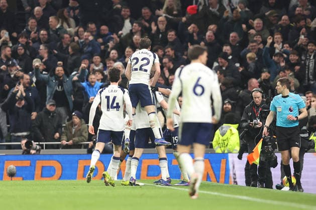 1st February 2026; Tottenham Hotspur Stadium, London, England; Premier League Football, Tottenham Hotspur versus Manchester City; Dominic Solanke of Tottenham Hotspur celebrates his goal in the 70th minute for 2-2  KatiexChan Content restricted for UK based newspaper