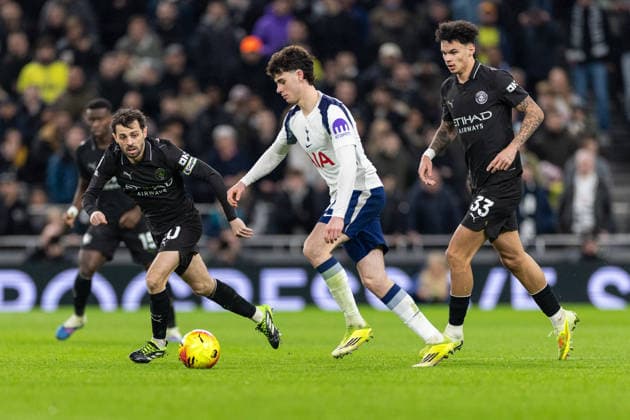 Tottenham Hotspur v Manchester City, Premier League m20, Tottenham Hotspur midfielder Archie Gray (14) and Manchester City midfielder Nico O Reilly (33) during the Premier League match between Tottenham Hotspur and Manchester City at Tottenham Hotspur Stadium, London, UK on 1 February 2026. London Tottenham Hotspur Stadium London UK Editorial use only DataCo restrictions apply See www.football-dataco.com , Copyright: xToyinxOshodix PSI-23665-0040