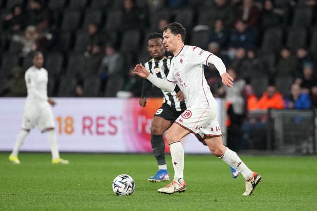 Angers SCO v FC Metz - Ligue 1 McDonald s 2025 2026 21 Benjamin STAMBOULI (fcm) during the Ligue 1 McDonald s match between Angers and Metz at Stade Raymond Kopa on February 1, 2026 in Angers, France. Angers France  Copyright: xFEPx 776348273