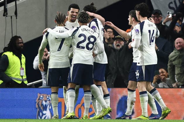 Tottenham Hotspur v Manchester City, Premier League Dominic Solanke of Tottenham Hotspur scores and celebrates, 2-2, during the Tottenham Hotspur v Manchester City Premier League match at the Tottenham Hotspur Stadium, London, England on 1 February 2026 Credit: Ian Stephen Every Second Media Editorial use only. All images are copyright Every Second Media Limited. No images may be reproduced without prior permission. All rights reserved. Premier League and Football League images are subject to licensing agreements with Football DataCo Limited. see https: www.football-dataco.com Copyright: xIMAGO EveryxSecondxMediax ESM-1780-0055 IanxStephenx xEveryxSecondxMediax