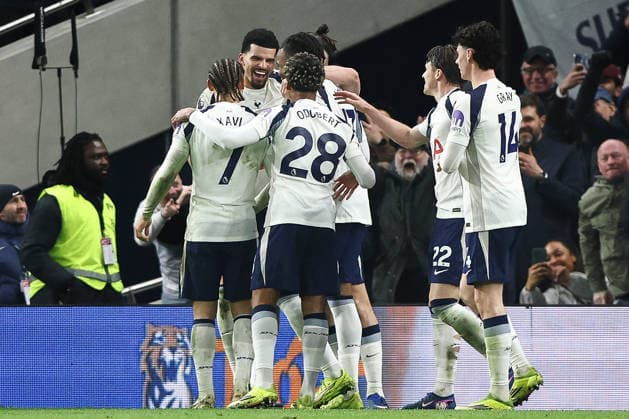 Tottenham Hotspur v Manchester City, Premier League Dominic Solanke of Tottenham Hotspur scores and celebrates, 2-2, during the Tottenham Hotspur v Manchester City Premier League match at the Tottenham Hotspur Stadium, London, England on 1 February 2026 Credit: Ian Stephen Every Second Media Editorial use only. All images are copyright Every Second Media Limited. No images may be reproduced without prior permission. All rights reserved. Premier League and Football League images are subject to licensing agreements with Football DataCo Limited. see https: www.football-dataco.com Copyright: xIMAGO EveryxSecondxMediax ESM-1780-0056 IanxStephenx xEveryxSecondxMediax