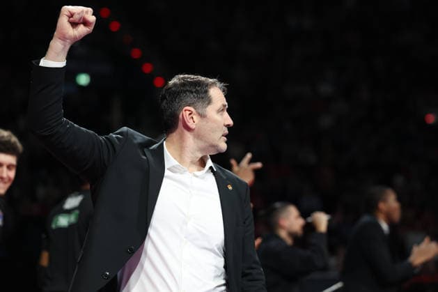 Ty Harrelson (ratiopharm Ulm, Chef-Trainer) jubelt, GER, FC Bayern Basketball vs. ratiopharm Ulm, Basketball, easycredit Basketball Bundesliga, 18. Spieltag, Saison 2025 2026, 01.02.2026, GER, FC Bayern Basketball vs. ratiopharm Ulm, Basketball, easycredit Basketball Bundesliga, 18. Spieltag, Saison 2025 2026, 01.02.2026 Muenchen Copyright: xEibner-Pressefoto JennixMaulx EP_JML