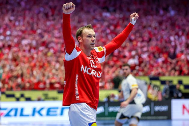 01.02.2026, Handball, Men s EHF EURO 2026, Deutschland - Dänemark, Jyske Bank Boxen in Herning, Final: Mathias Gidsel (Denmark 19) jubelnd Dänemark