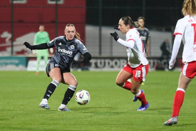 Google Pixel Frauen-Bundesliga, RB Leipzig - Eintracht Frankfurt; 01.02.2026 Lisanne Gräwe (8, Eintracht Frankfurt). Fußball, Google Pixel Frauen-Bundesliga, Saison 2025 2026, 16. Spieltag: RB Leipzig vs. SG Eintracht Frankfurt am 01.02.2026, Trainingszentrum Cottaweg, Leipzig. DFB REGULATIONS PROHIBIT ANY USE OF PHOTOGRAPHS AS IMAGE SEQUENCES AND OR QUASI-VIDEO. Copyright: xBEAUTIFULxSPORTS JanxKaeferx