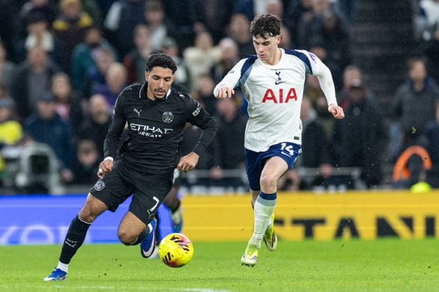 Tottenham Hotspur v Manchester City, Premier League Manchester City forward Omar Marmoush (7) and Tottenham Hotspur midfielder Archie Gray (14) battle for the ball during the Premier League match between Tottenham Hotspur and Manchester City at Tottenham Hotspur Stadium, London, UK on 1 February 2026. London Tottenham Hotspur Stadium London UK Editorial use only DataCo restrictions apply See www.football-dataco.com , Copyright: xToyinxOshodix PSI-23665-0061