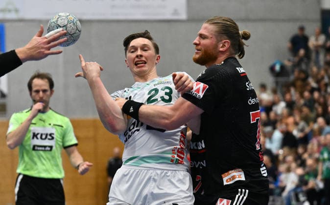 01.02.2026 - Handball - Saison 2025 2026 - Testspiel - Freundschaftsspiel : HC Erlangen HCE - Frisch Auf Göppingen - - xwoxzix - Ole Pregler (23, Frisch Auf Göppingen ) Maciej Gebala (77, HC Erlangen HCE )