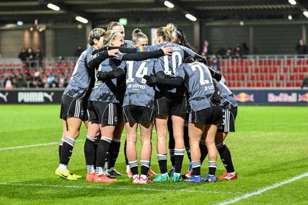 Fußball I Frauen I Saison 2025-2026 I Bundesliga I 16. Spieltag I RB Leipzig - Eintracht Frankfurt I 01.02.2026 Torjubel Laura Freigang (10, Eintracht Frankfurt) jubelt mit der Mannschaft Leipzig RB Trainingszentrum, Cottaweg 7 Sachsen Deutschland Copyright: xLobeca InesxHähnelx