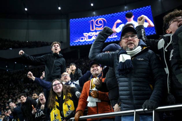 Tottenham Hotspur v Manchester City - Premier League LONDON, ENGLAND - FEBRUARY 1: Tottenham fans celebrate their 2nd goal during the Premier League match between Tottenham Hotspur and Manchester City at Tottenham Hotspur Stadium on February 1, 2026 in London, United Kingdom. (Photo by Charlotte Wilson Offside Offside via Getty Images) London England United Kingdom Copyright: xCharlottexWilson OffsidexOffside 776340593