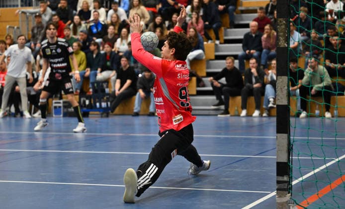 01.02.2026 - Handball - Saison 2025 2026 - Testspiel - Freundschaftsspiel : HC Erlangen HCE - Frisch Auf Göppingen - - xwoxzix - Tin Herceg (99, HC Erlangen HCE ) wehrt ab