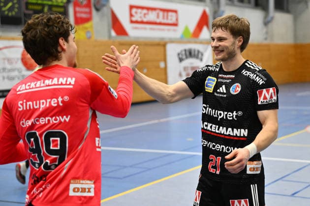 01.02.2026 - Handball - Saison 2025 2026 - Testspiel - Freundschaftsspiel : HC Erlangen HCE - Frisch Auf Göppingen - - xwoxzix - Tin Herceg (99, HC Erlangen HCE ) Christopher Bissel (21, HC Erlangen HCE ) Jubel Freude nach Spielende
